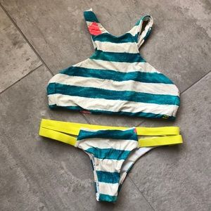 Billabong Women’s Maldives Striped Top and Bottom